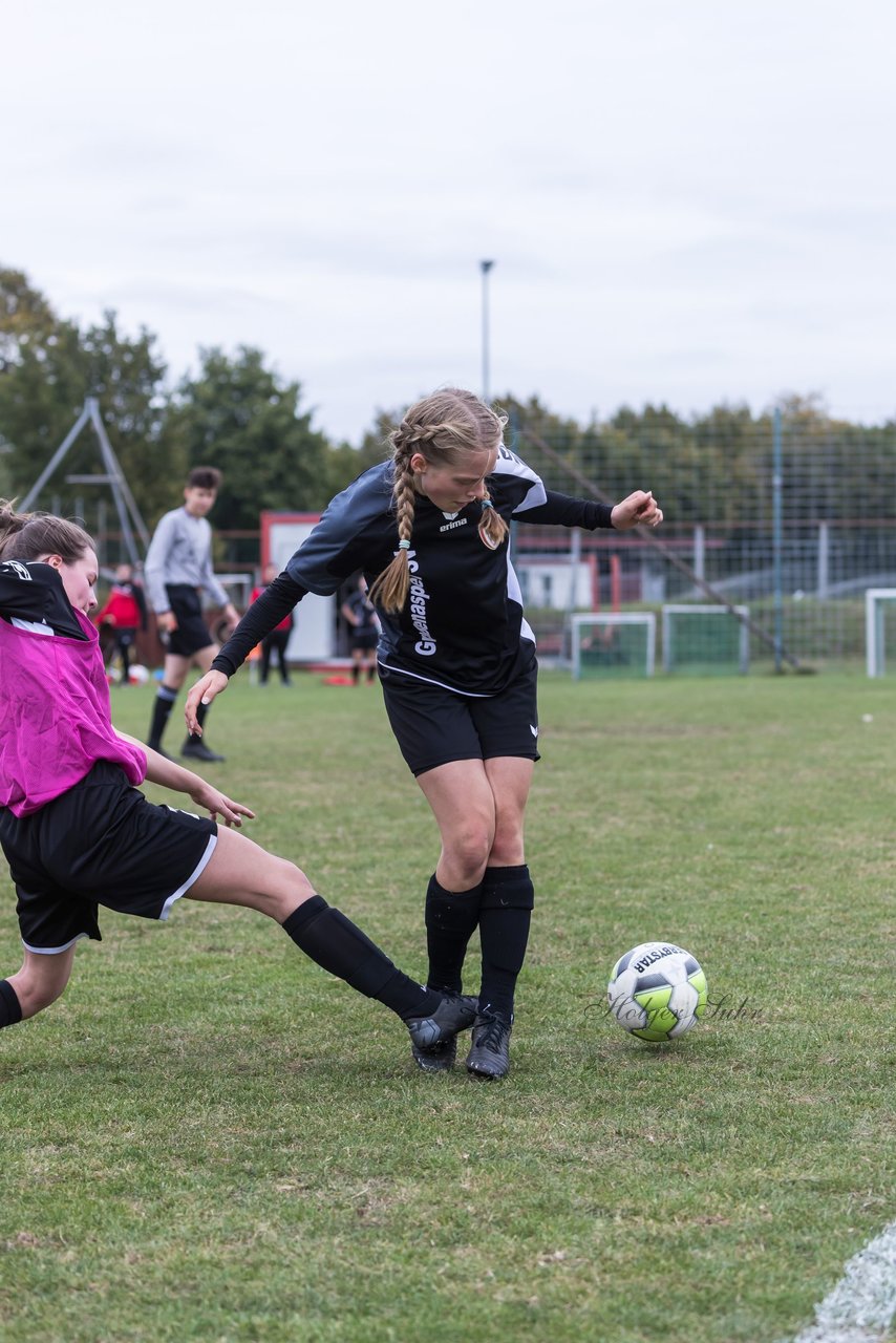 Bild 321 - Frauen Grossenasper SV - SV Steinhorst/Labenz : Ergebnis: 1:3